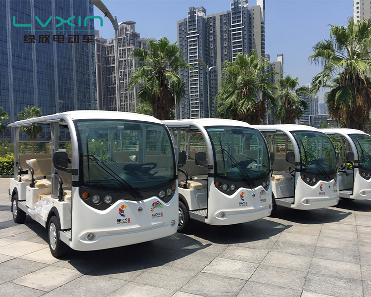 四輪電動(dòng)觀光車